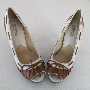 Adorable Michael Kors heals size 7 1/2- used but great condition